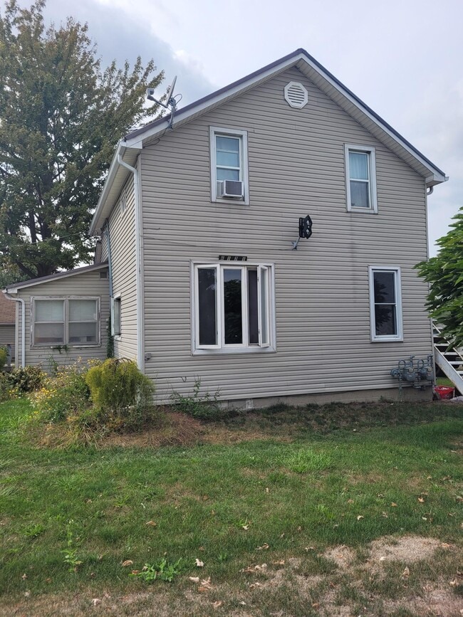 Photo du bâtiment - 6121 Main St