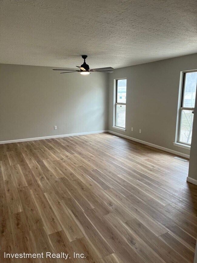 Building Photo - 3 br, 1 bath House - 1263 N National Ave