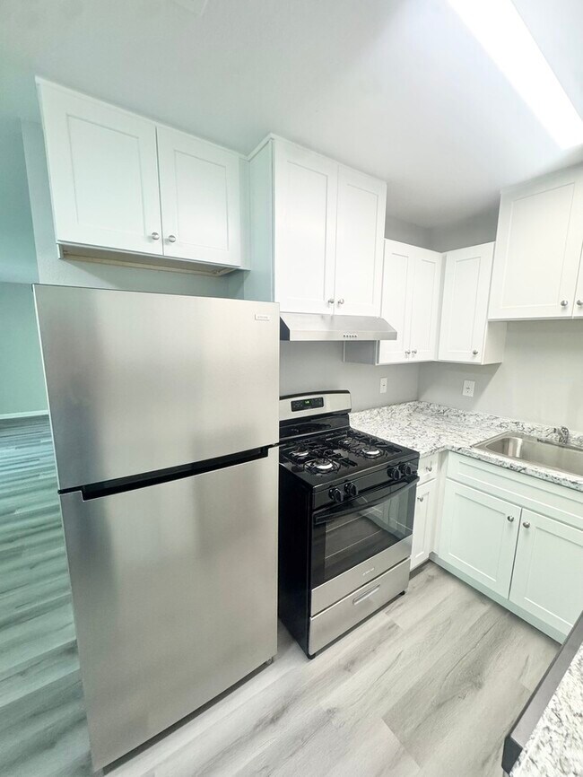 Foto del edificio - Nicely updated 2-bedroom 1-bath apartment in Auburn!