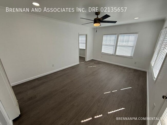 Building Photo - 257 Church Ave