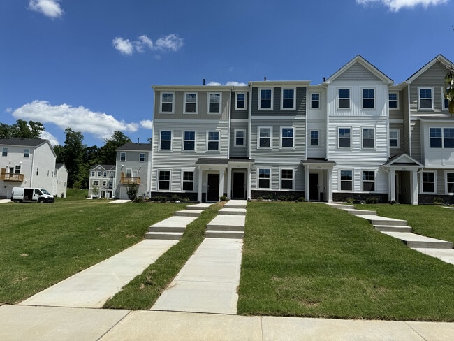 Building Photo - Room in Townhome on Kasota Ln