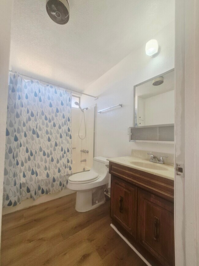 Foto del edificio - 1050 Alta Ave