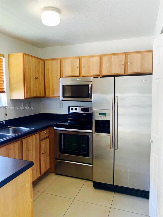 Foto del edificio - 2170 NE 167th St