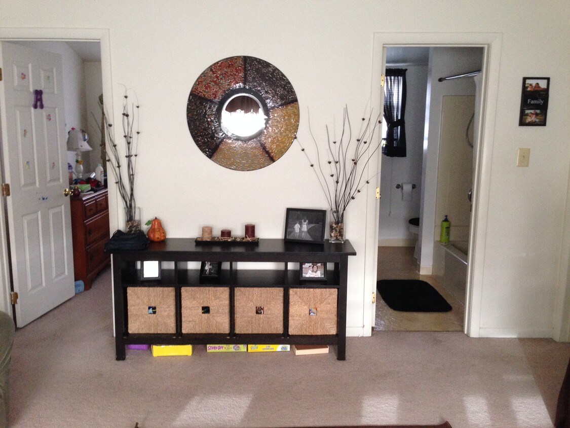 Living Rm - 129 Dewey Ave