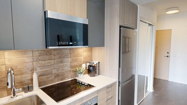 1-Bedroom Suite - Daniels on Parliament Apartments