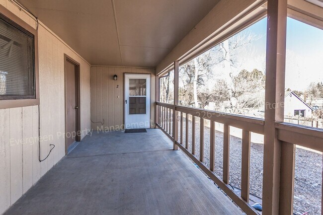 Building Photo - 1244 Maple St