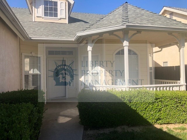 Foto del edificio - 2604 E Goshen Ave