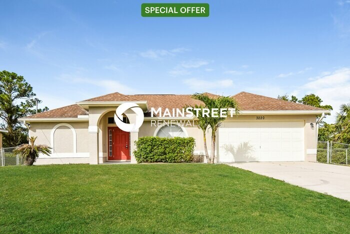Foto principal - 3 Bedroom Pet-Friendly Home in Lehigh Acre...