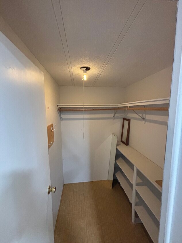 Foto del edificio - 1584 Stanford Ct