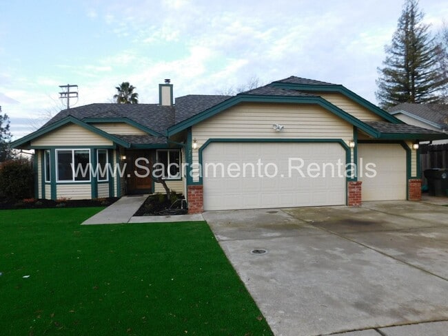Building Photo - Spacious 4bd/2ba Citrus Heights Home with ...