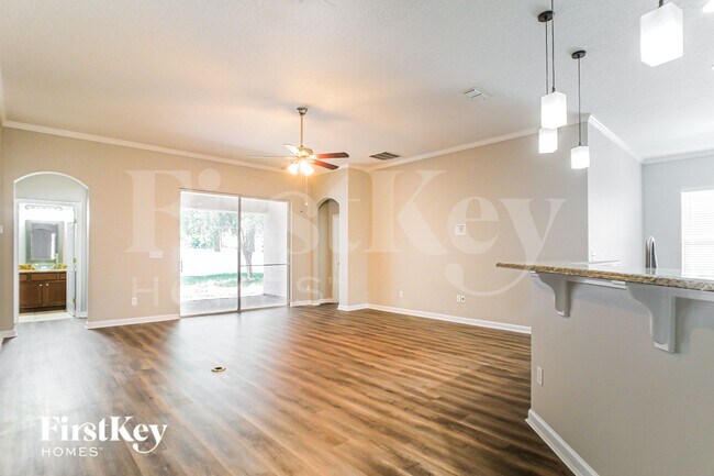Building Photo - 664 Porta Rosa Circle