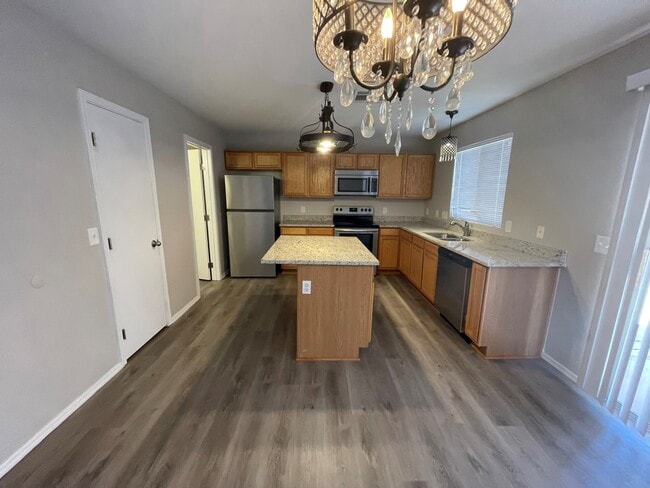 Building Photo - 1551 E Betsy Lane Unit C