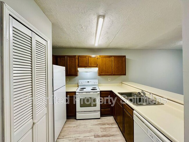 Building Photo - 207 Sunn Aire Ct