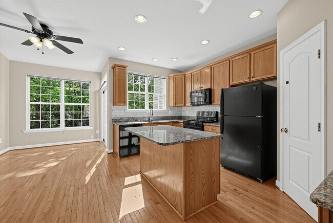 Foto del edificio - 7589 Great Swan Ct