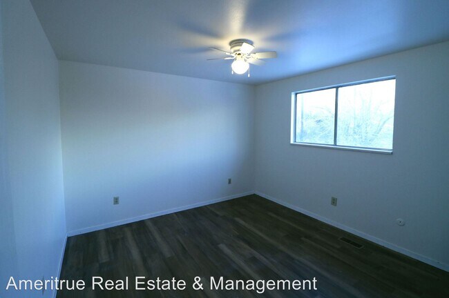 Foto del edificio - 572 W 1020 S