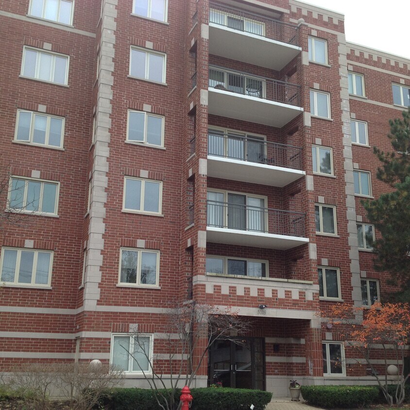 505r0War0005 ren - 5005 Warren St