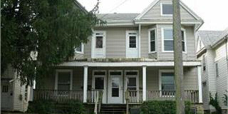 Primary Photo - 1262 University Avenue
