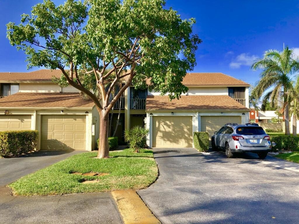 Foto principal - 4761 NW 2nd Ave