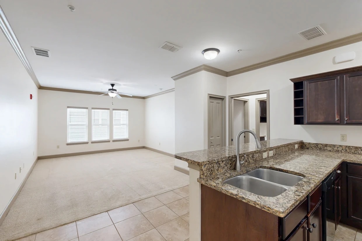 Photo - Woodbury Row Apartments