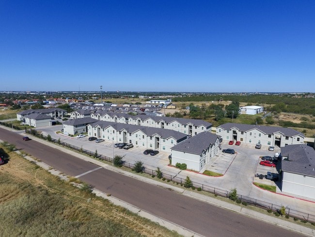 Building Photo - La Joya Apartments