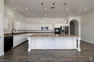 Building Photo - 472 Via Stretto Ave