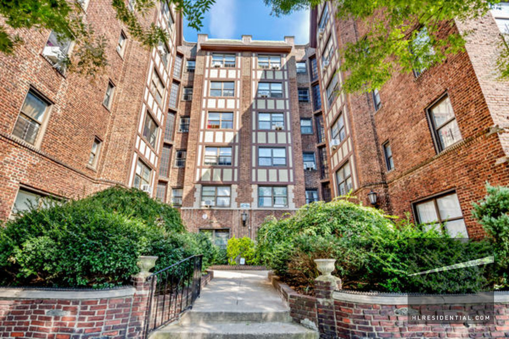 Primary Photo - 3755 77th St