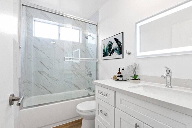 Interior Photo - Rexford Drive Apartments