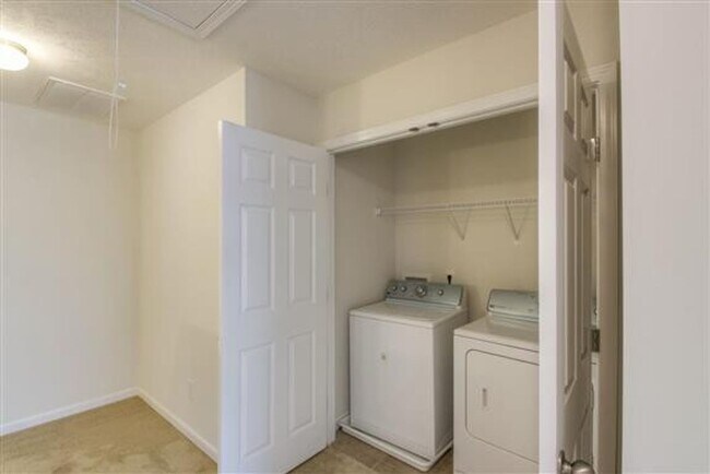 Foto del edificio - Brentwood Town home for lease