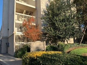 Building Photo - 1790 Ellis St