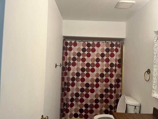 Foto del edificio - 6253 Teletha Ln