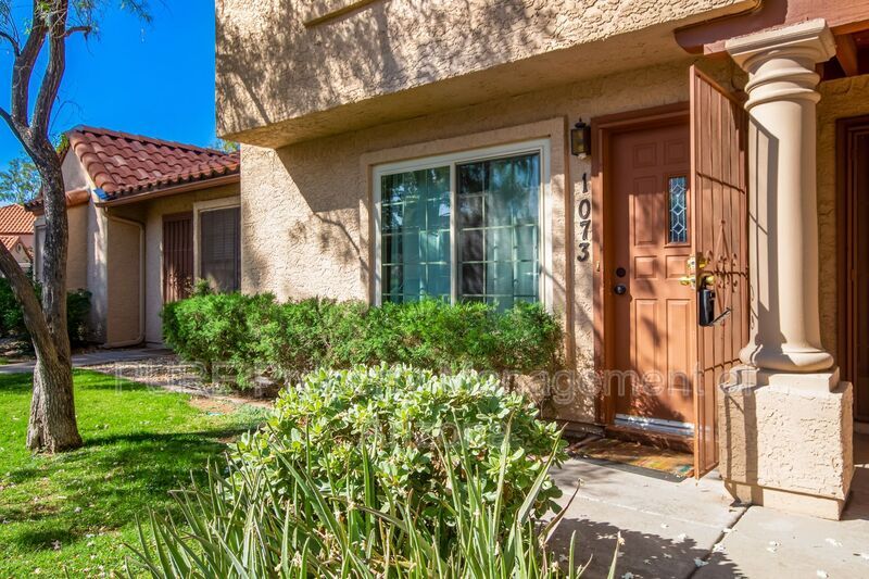 Primary Photo - 4901 E Kelton Ln