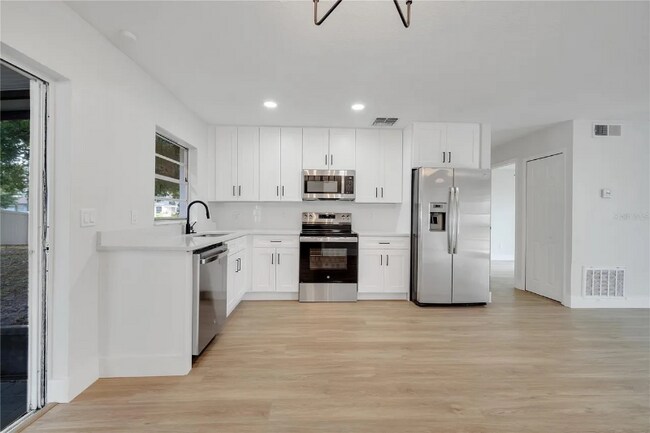 Foto del edificio - 3084 Anthony Ln