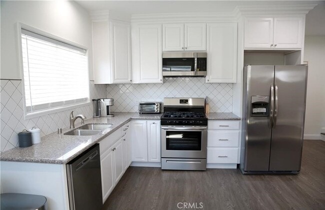 Foto del edificio - 8358 Marla Ave