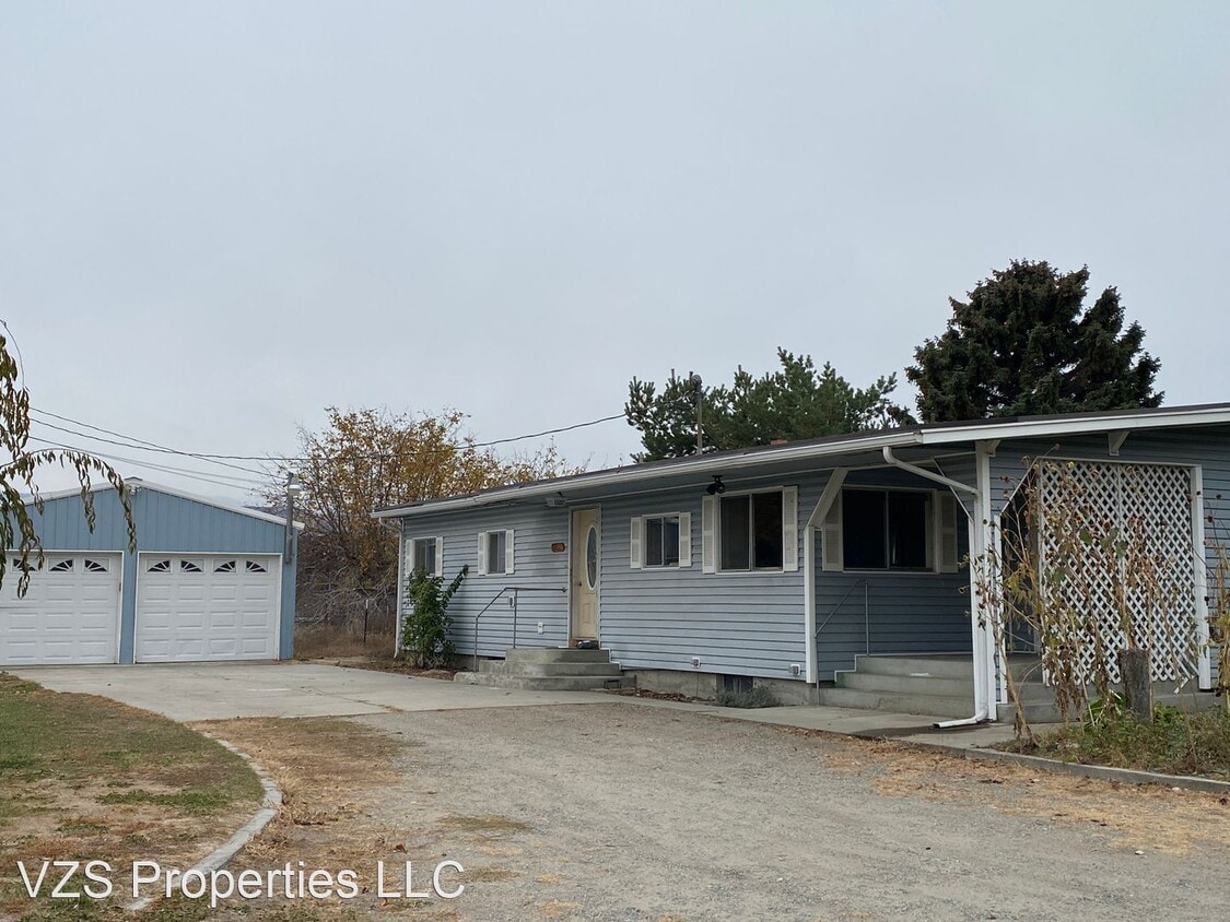 210 Bellevue St NW, East Wenatchee, WA 98802 House Rental in East