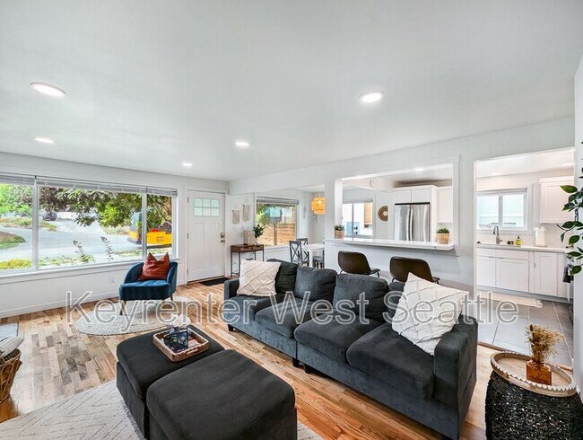 Foto del edificio - 8366 Loyal Way NW