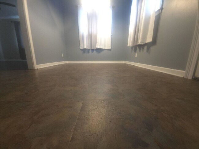 Foto del edificio - Charming 3-Bedroom Home for Rent – Spacious Backyard & Quiet Neighborhood!