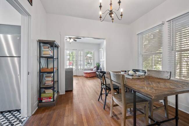Foto del edificio - 228 W Norwood Ct