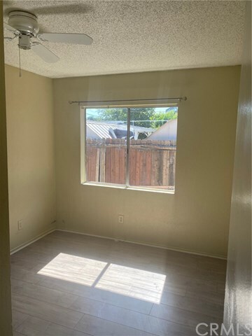 Building Photo - 530 W Orange Grove Ave