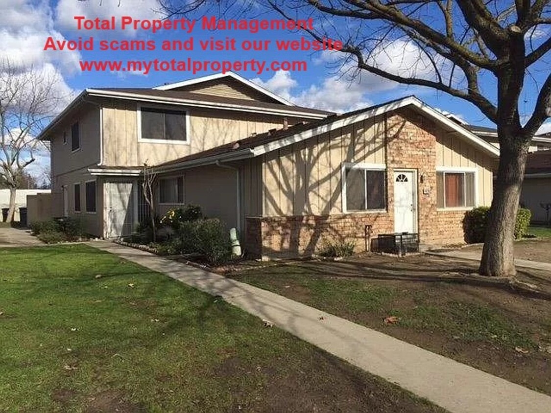 Primary Photo - 4936 HOLT AVE - 2 BEDROOM 1 BATH - FRESNO ...