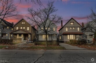 Building Photo - 1554 W 116th St