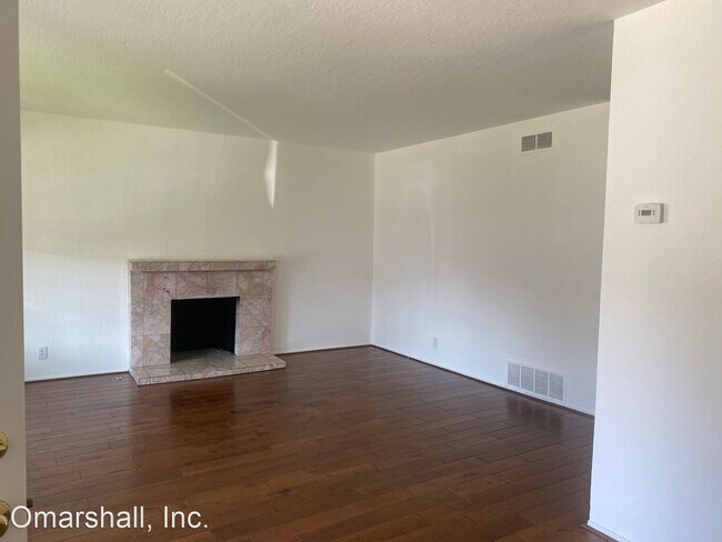 Building Photo - 4 br, 3 bath House - 1745 Washington Street