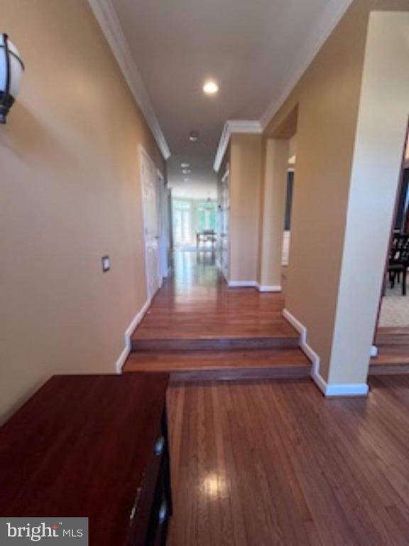 Building Photo - 7522 Lindberg Dr
