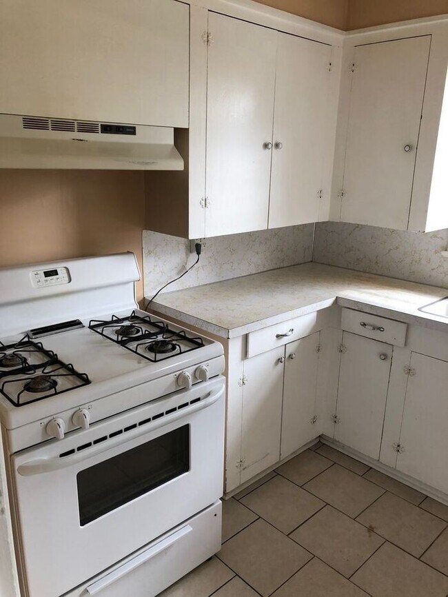 Foto del edificio - *GREAT BROADMOOR HOME*