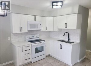 Building Photo - 163 Chandler Dr