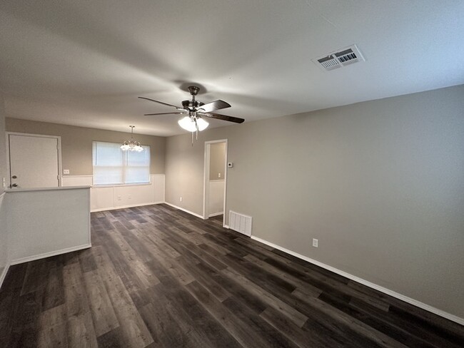 Foto del edificio - 543 Southeast 71st St. Oklahoma City OK 73149