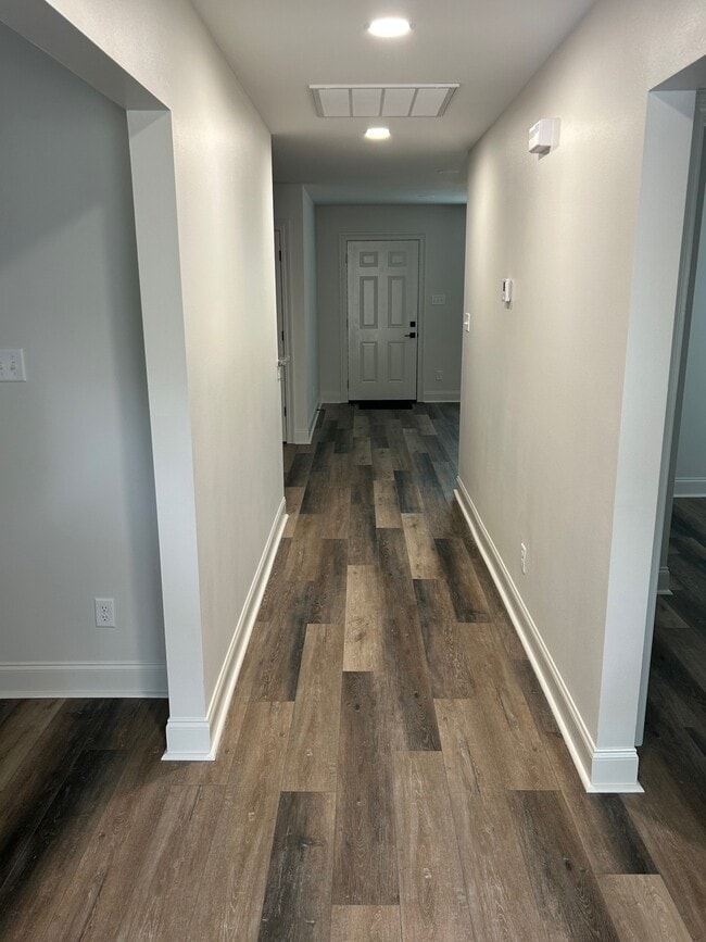 Foto del edificio - 70372 C St