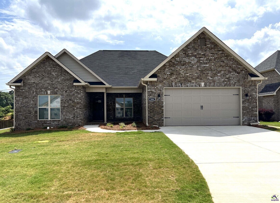Foto principal - 306 Falls Drive