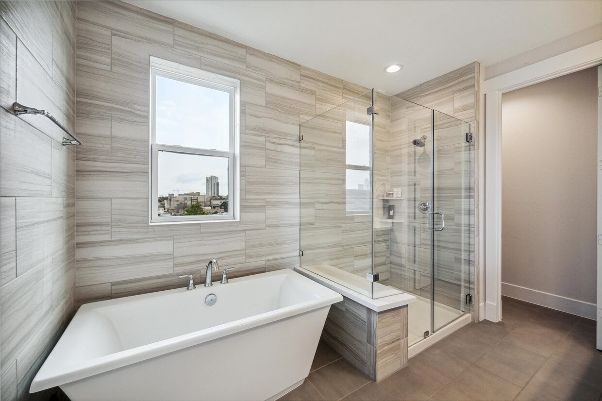 Building Photo - 2803 Hicks St