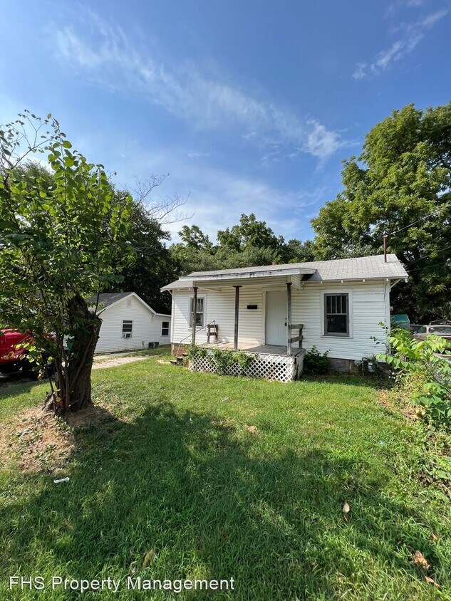 Primary Photo - 2 br, 1 bath House - 809 W Della St