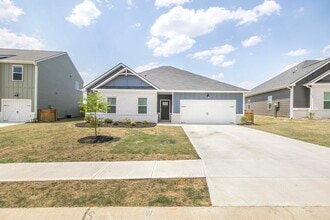 Building Photo - 229 Rusty Plow Ln